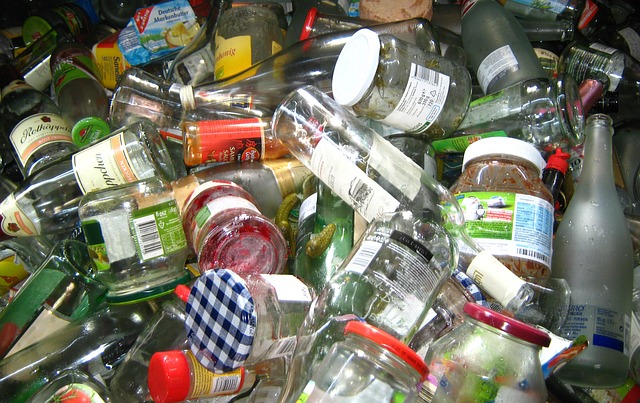 glass-255281_640 déchets ménagés en verre